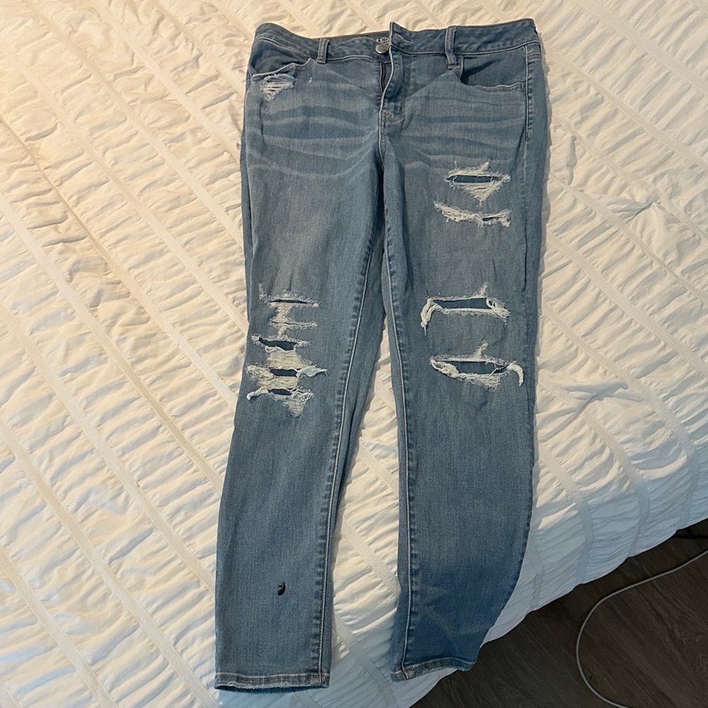 American Eagle Outfitters Light Blue Distressed Jeans